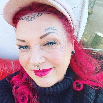 #♥️ Moin zuckerschnuten,ich wollte mich auf diesem weg nochmal für all die lieben Glückwünsche bedanken,ihr seid die besten und das tut ganz schön...