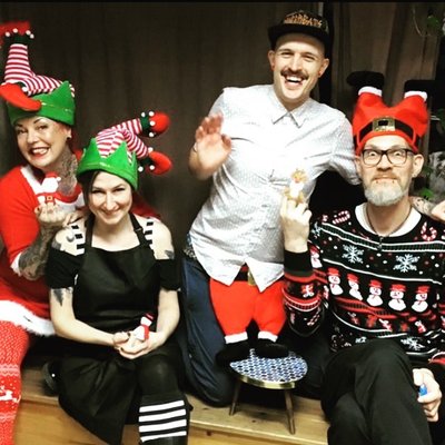 Wir wünschen allen unseren liebsten kunden der welt ein megaweihnachten🌲♥️🌲,danke dass wir euch haben und wir freuen uns auf neue Projekte 2020,ab 8.