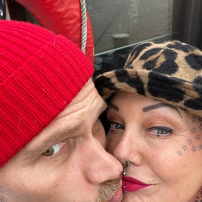 Moin zuckerschnuten,wir wünschen euch ein wochenende voller liebe und lachen.