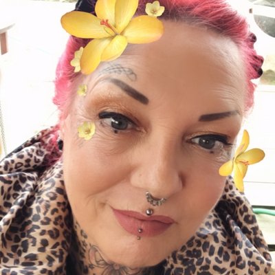 Moin ihr lieben,bis jetzt das Boot geräumt und geschrubbt,schnauze voll😂😂😂ab annen Zeichentisch!