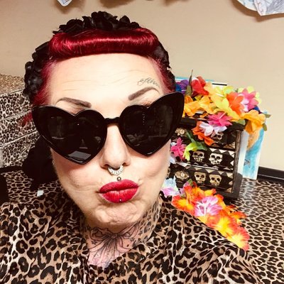 Neue brille vom allerliebsten,tollsten besten mann der welt bekommen ♥️♥️♥️♥️♥️