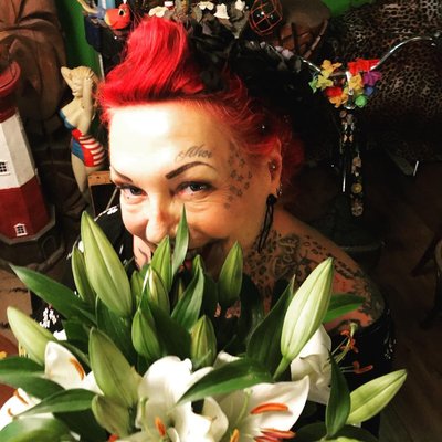 Wenn einem der Mann Blumen schenkt.