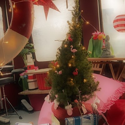 Minibaum mit minideko🎁🌲🎁🌲🎁schönen Samstag euch lieben