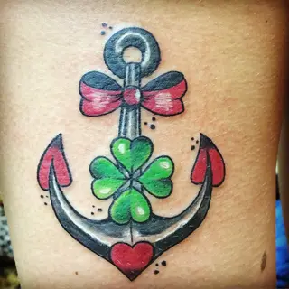 Tattoo von Tschiggy mit einem Anker im Bubblegum-Art-Stil
