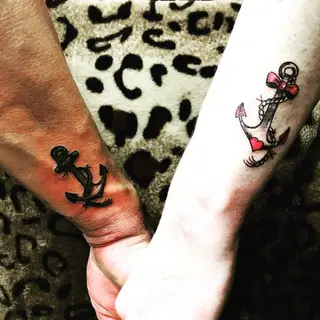 Tattoo von Tschiggy mit einem Anker im Bubblegum-Art-Stil