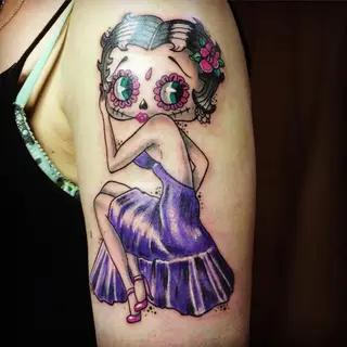 Tattoo von Tschiggy mit Betty Boop im Bubblegum-Art-Stil