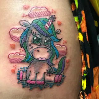 Tattoo von Tschiggy mit einem Einhorn im Bubblegum-Art-Stil