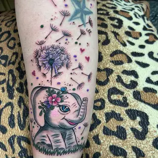 Tattoo von Tschiggy mit einem Elefanten im Bubblegum-Art-Stil