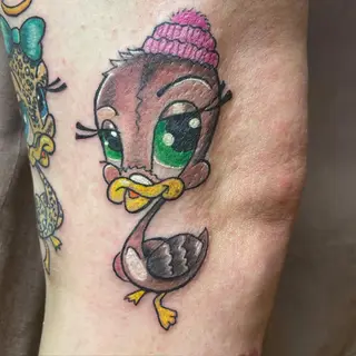 Tattoo von Tschiggy mit einer Ente im Bubblegum-Art-Stil
