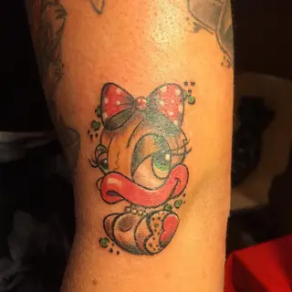 Tattoo von Tschiggy mit einer Ente im Bubblegum-Art-Stil