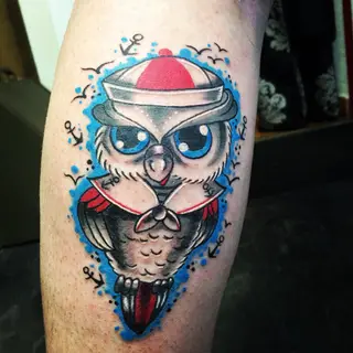 Tattoo von Tschiggy mit einer Eule im Bubblegum-Art-Stil