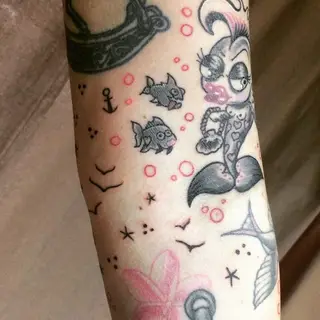 Tattoo von Tschiggy mit einem Fisch im Bubblegum-Art-Stil