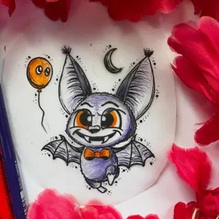 Tattoo-Entwurf von Tschiggy mit einer Fledermaus im Bubblegum-Art-Stil
