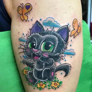 Tattoo von Tschiggy mit einer Katze im Bubblegum-Art-Stil