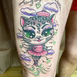Tattoo-Entwurf von Tschiggy mit einer Katze im Bubblegum-Art-Stil