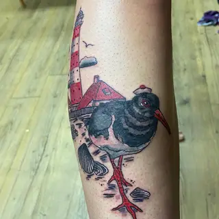 Tattoo von Tschiggy mit einem Leuchtturm im Bubblegum-Art-Stil