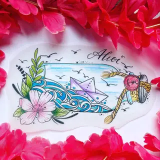 Tattoo-Entwurf von Tschiggy mit einem Papierboot im Bubblegum-Art-Stil