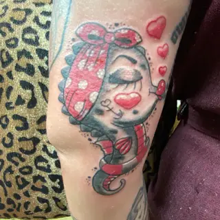 Tattoo von Tschiggy mit einem Seepferdchen im Bubblegum-Art-Stil